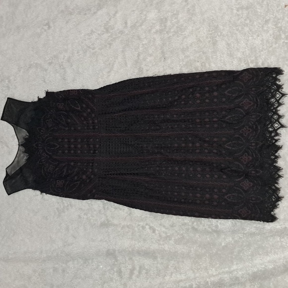 Maggy London Dresses & Skirts - Red and black dress